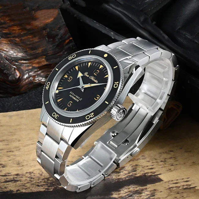 San Martin Mens Diver Watches Male Luxury Automatic Wristwatch Dress 200M Waterproof BGW9 Luminous Sapphire Ceramic Bezel NH35