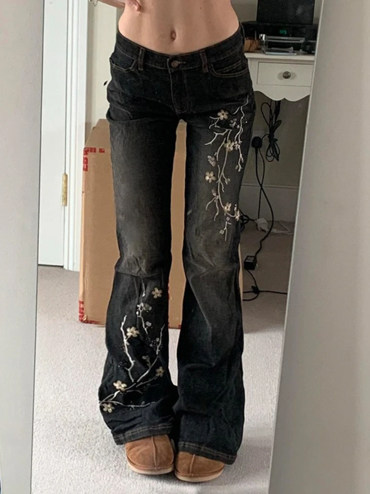 Pantaloni a vita bassa con ricamo vintage Donna Y2k Pantaloni in denim lavato Hip Hop Grunge Retro Streetwear Pantaloni a zampa d'elefante sottili Estetici