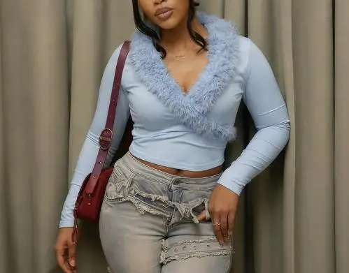 

Autumn Fashion Trend Fur Patchwork Collar Short Tight Top for Women's Personalized Tight Fit with Exposed Navel Long Sleeved Top
