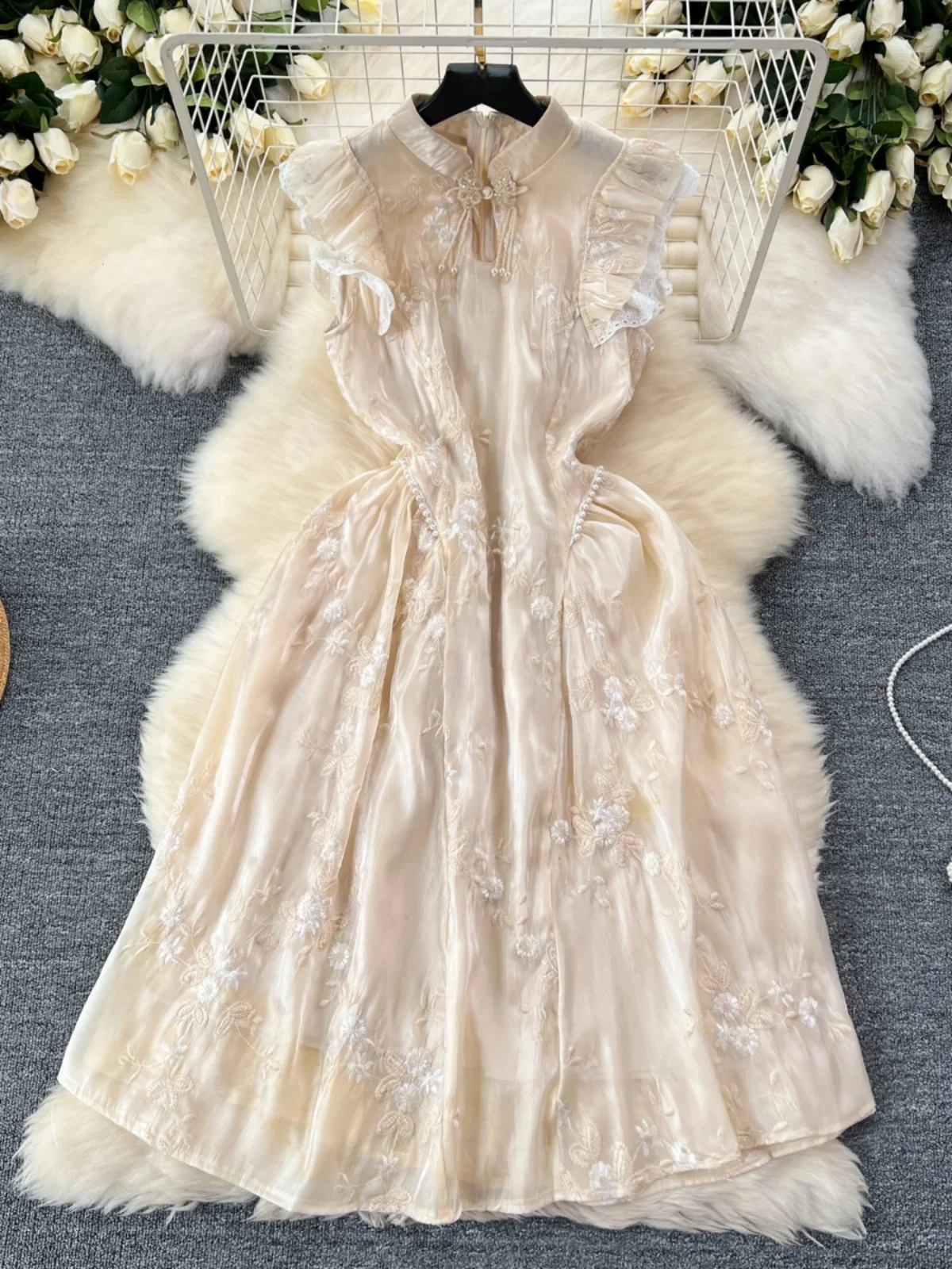 신상 중국 스타일 고급 여성 드레스 2024 신상 민족 스타일 단추 장식 허리 조임 자수 우아한 여성 가운 롱 드레스