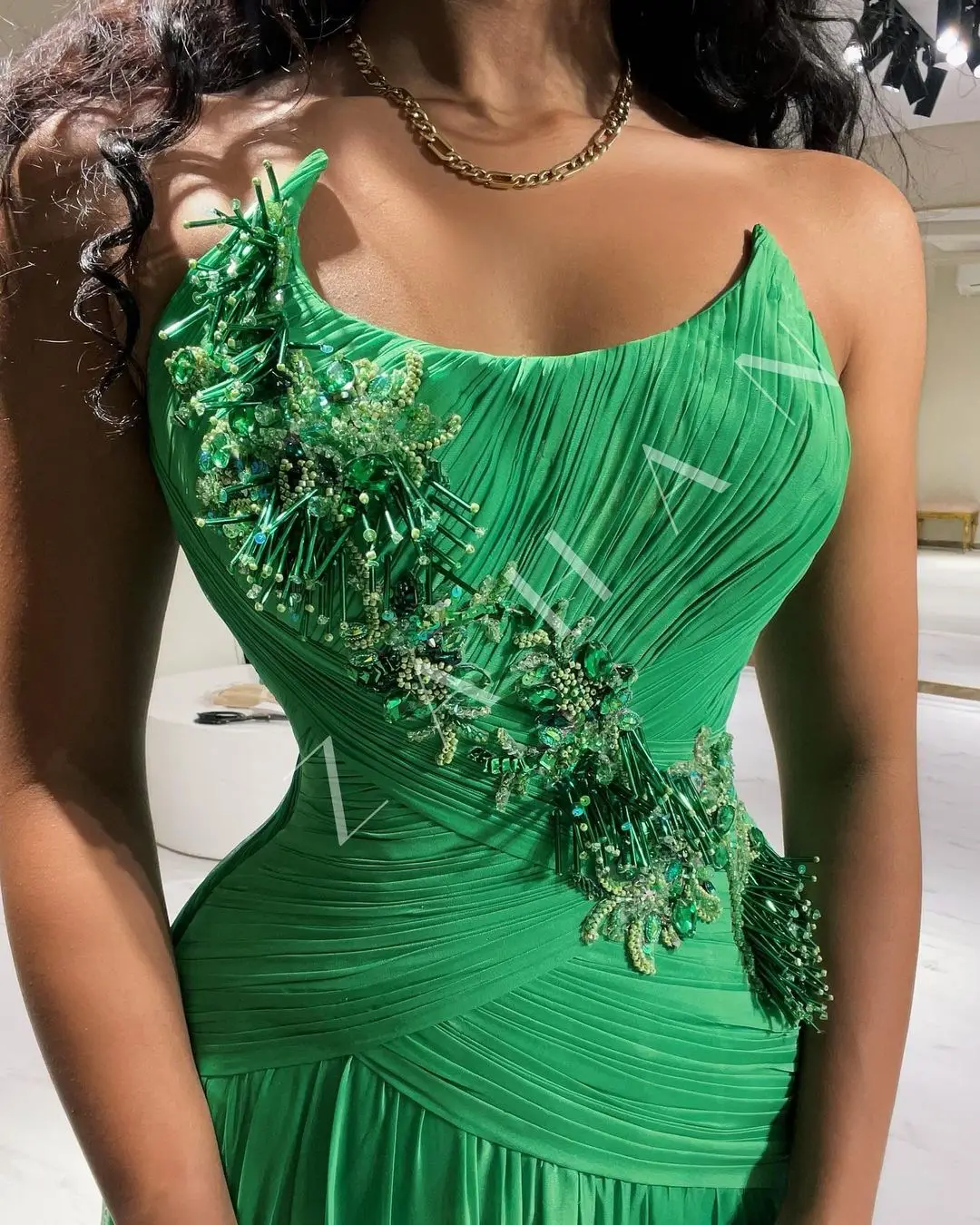 Green Evening Dress Strapless Sleeveless Prom Dresses A-Line Knee-Length Arabia Customized Cocktail Dresses Wedding Party Gown