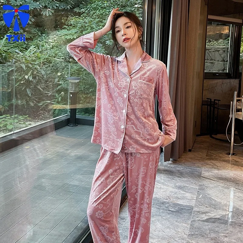 2024 autumn and winter new gold velvet pajamas women\'s high-end long sleeve light luxury home clothes suit can be worn outside