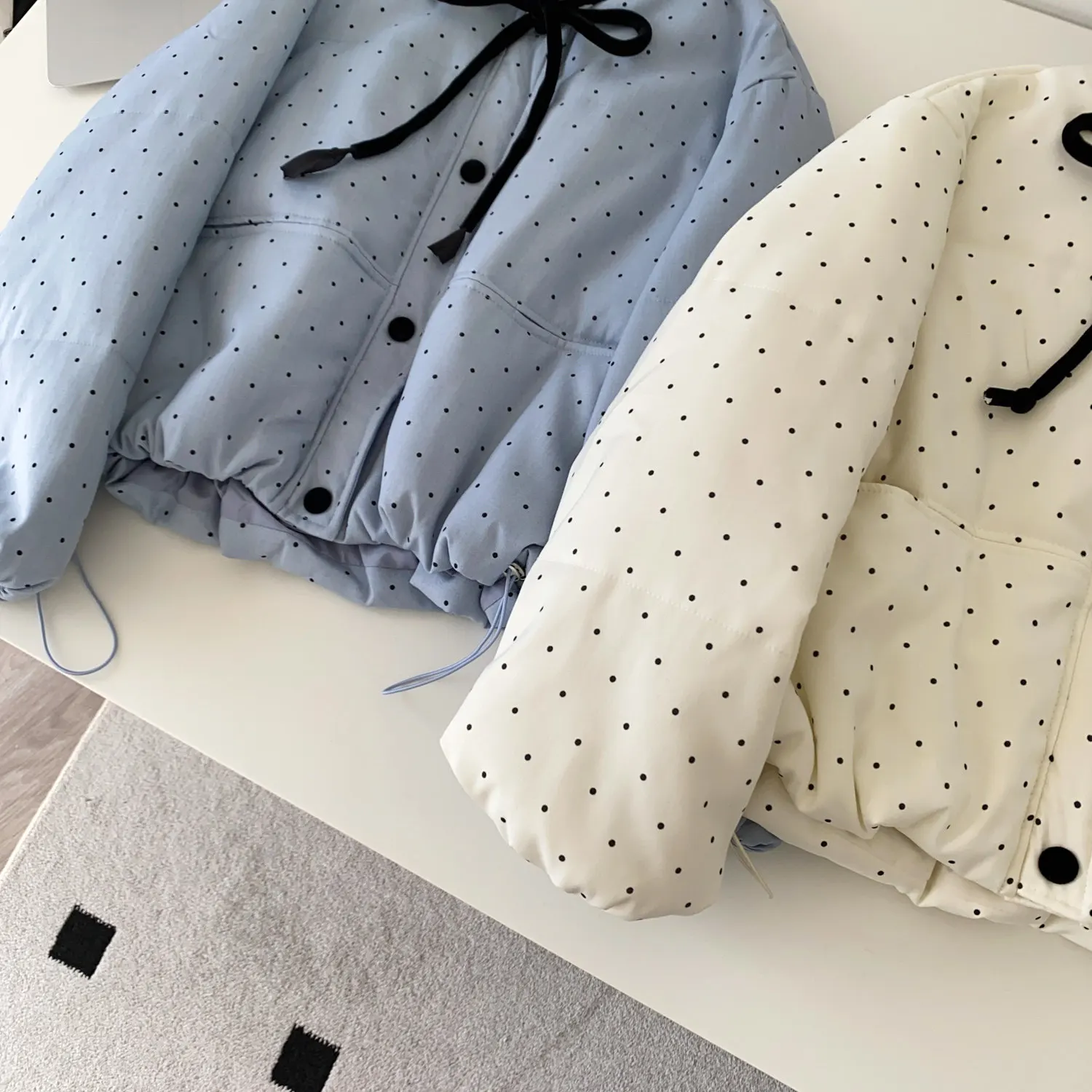 SINGREINY Polka Dot Cotton-Padded Short Jacket Korean Lace Up Drawstring Pocket 2026 Winter Ladies Preppy Style Warm Thick Coat
