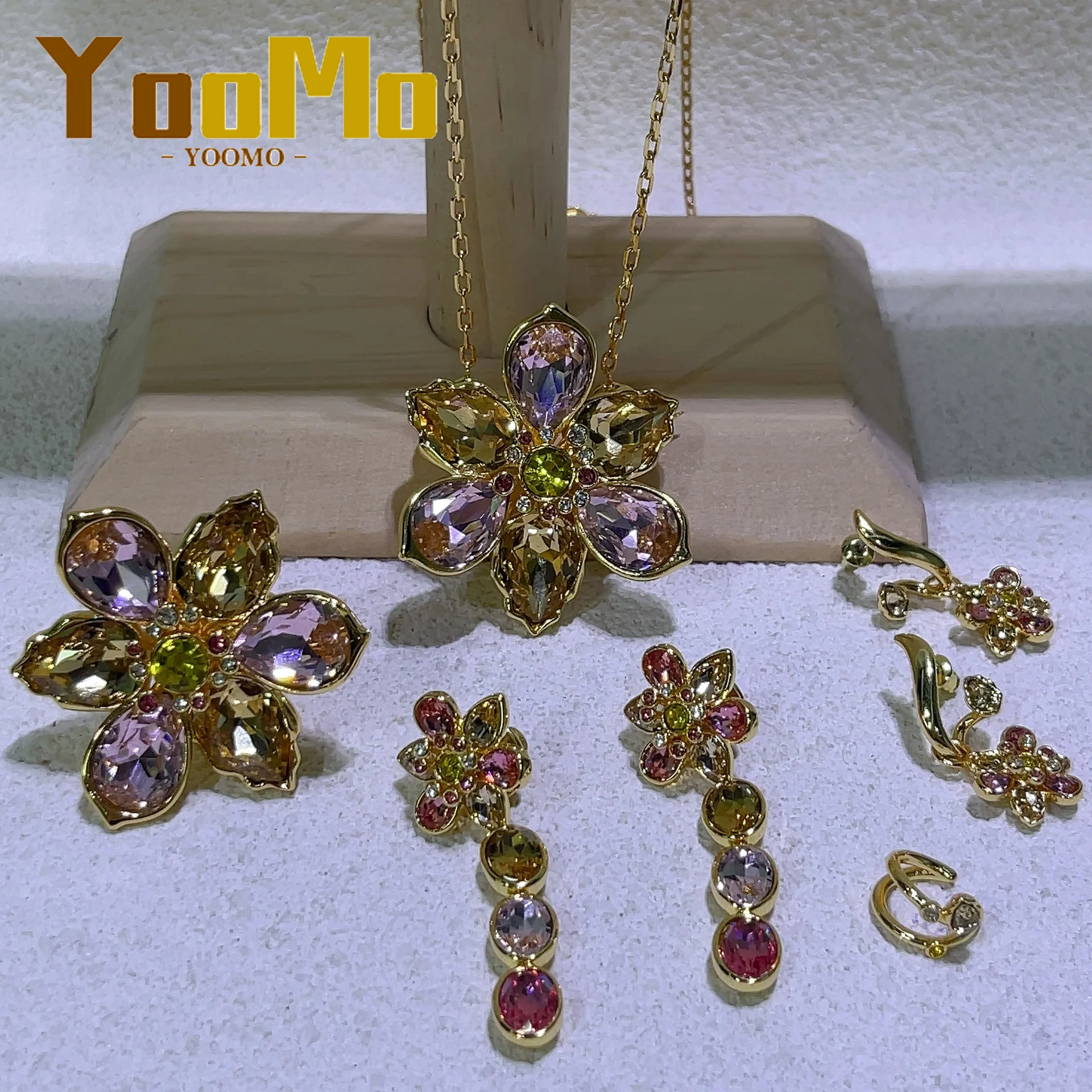 

Caramel Color Flower Crystal Boutique Irregular Earring Exquisite Jewelry Sets Necklace Ring Bracelet Wedding Gift for Women