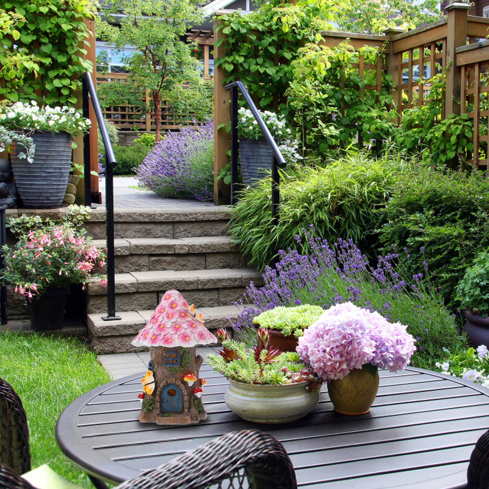 

Solar Powered Resin Small House Garden Ornament Pink Creative Lawn Lamp Outdoor Garden Decoration Light Solar Powered Ornament