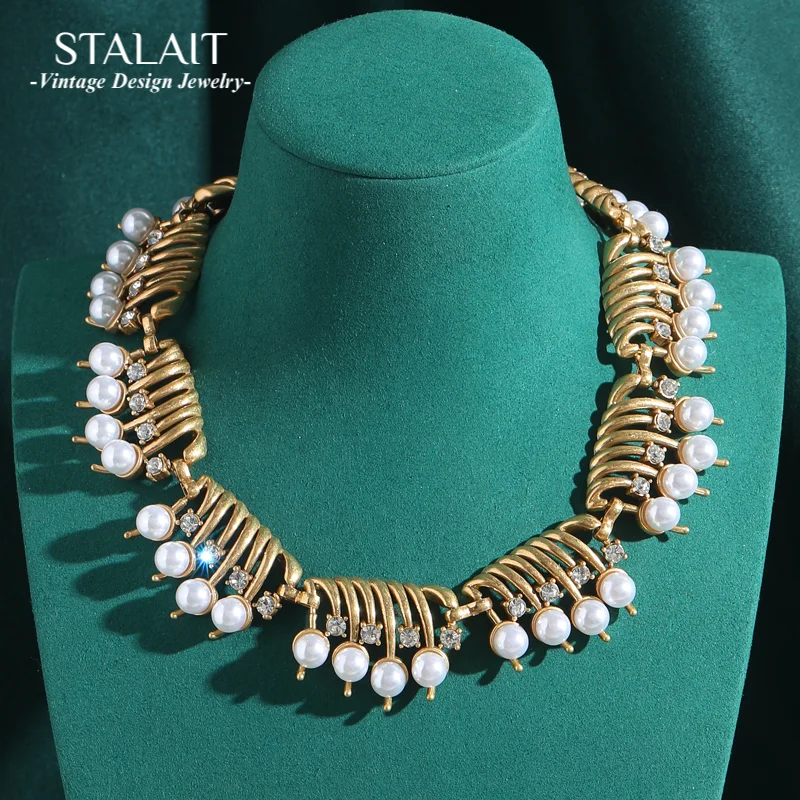 

Vintage Pearl Choker Necklace Woman Luxurious With Chains Luxury Tassel Elegant Antique Gold Color Jewelry Wedding Accessories