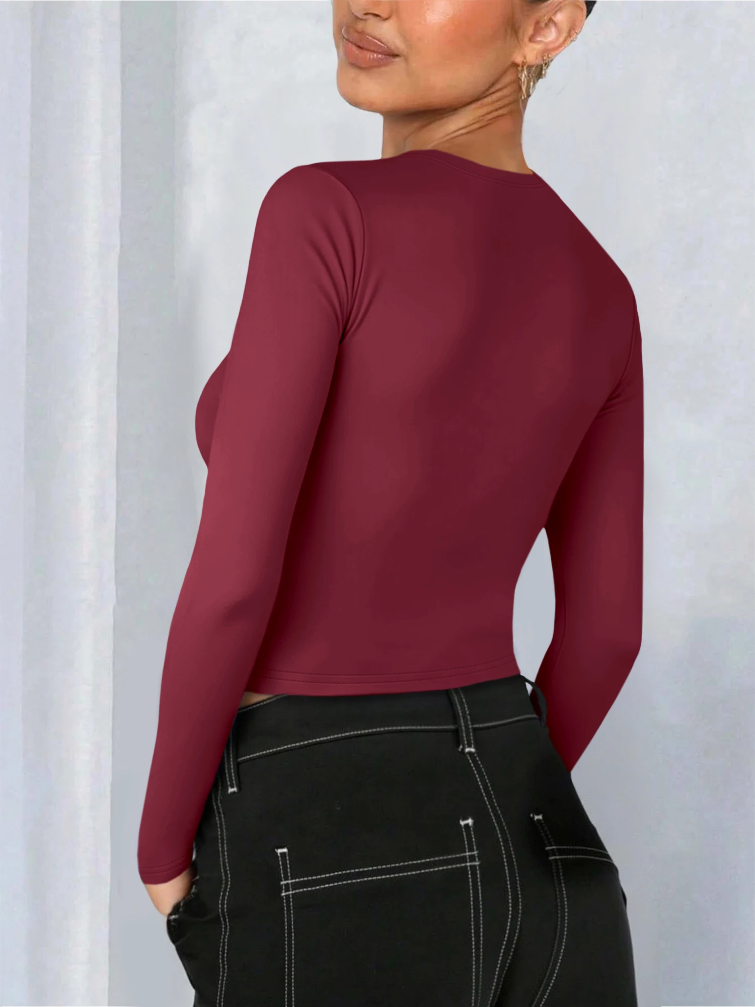 Comfort Stretch Cropped Long Sleeve Top, Crew Neck Slim Tee for Picnics & Road Trip Outfits
