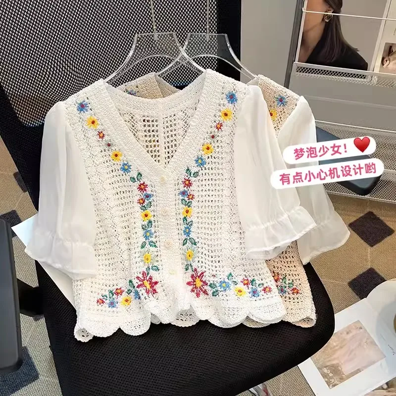 

French Sweet Patchwork Knitted Sweater For Women's 2024 Summer New Fashion Floral Embroidery Design Single Breasted Short Top