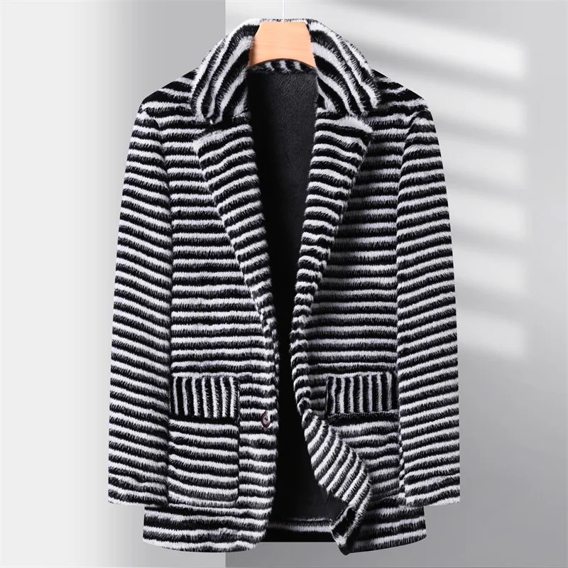 

A new high-end men's double-sided fur winter jacket, a fashionable and stylish short sherry mink velvet suit jacket