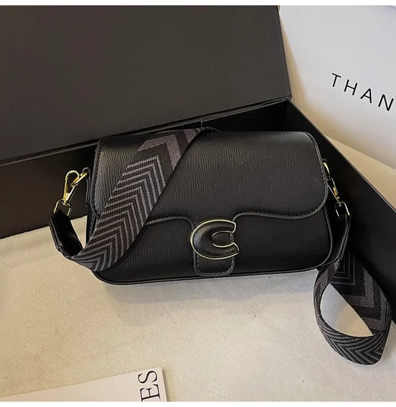 

Best Superstar Show Clutch Mini Bag in High-End Fashion with Elegant Leather and Unique Design for Women