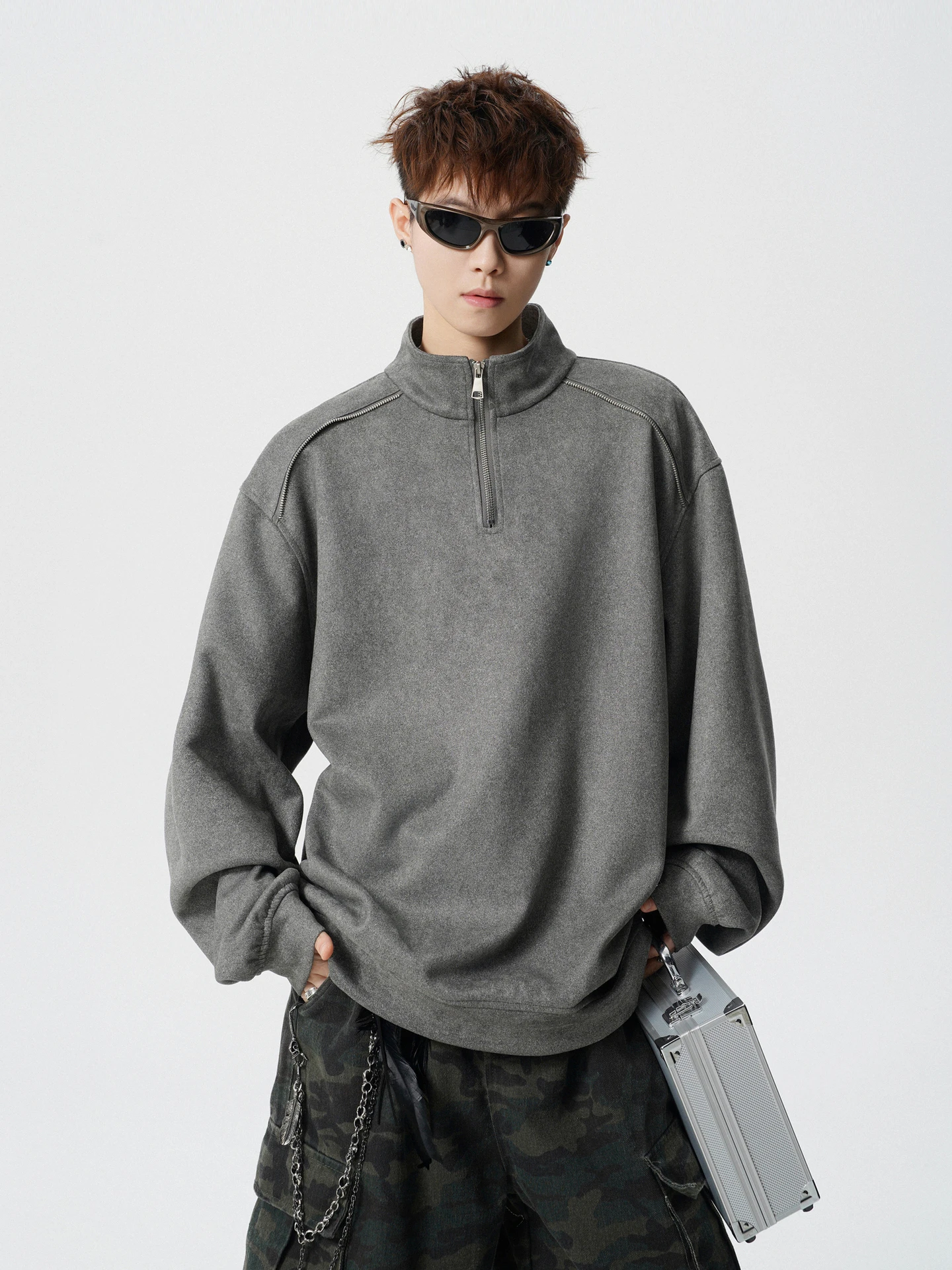 

Свободная толстовка из замши с капюшоном и молнией, воротником-стойкой, универсальная, для весеннего сезона, в уличном стиле