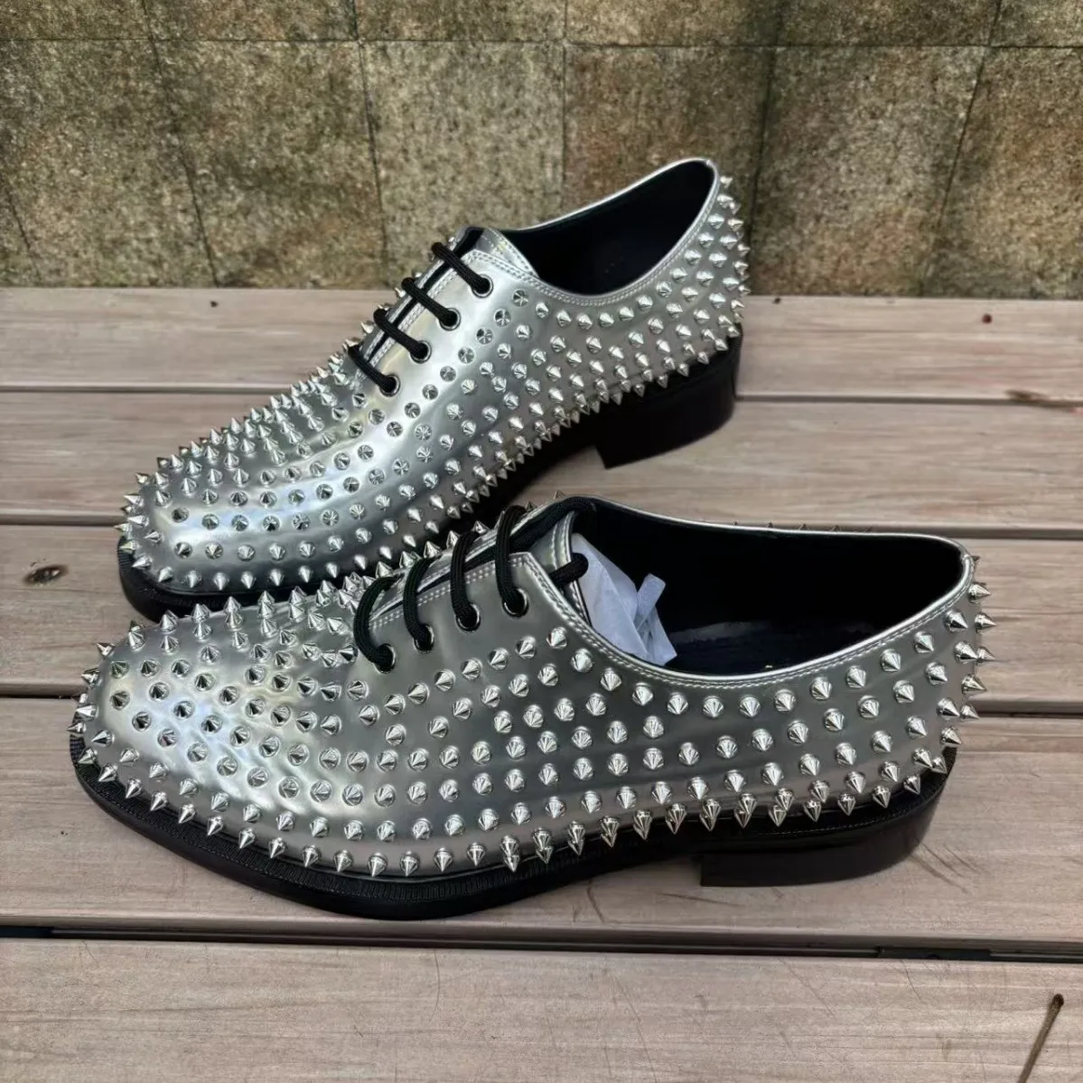 

Men's shoes big red full of nails, one pedal, red-soled shoes, rivet shoes, women's board shoes