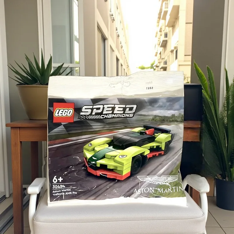 

LEGO 30434 Aston Martin Valkyrie AMR Pro