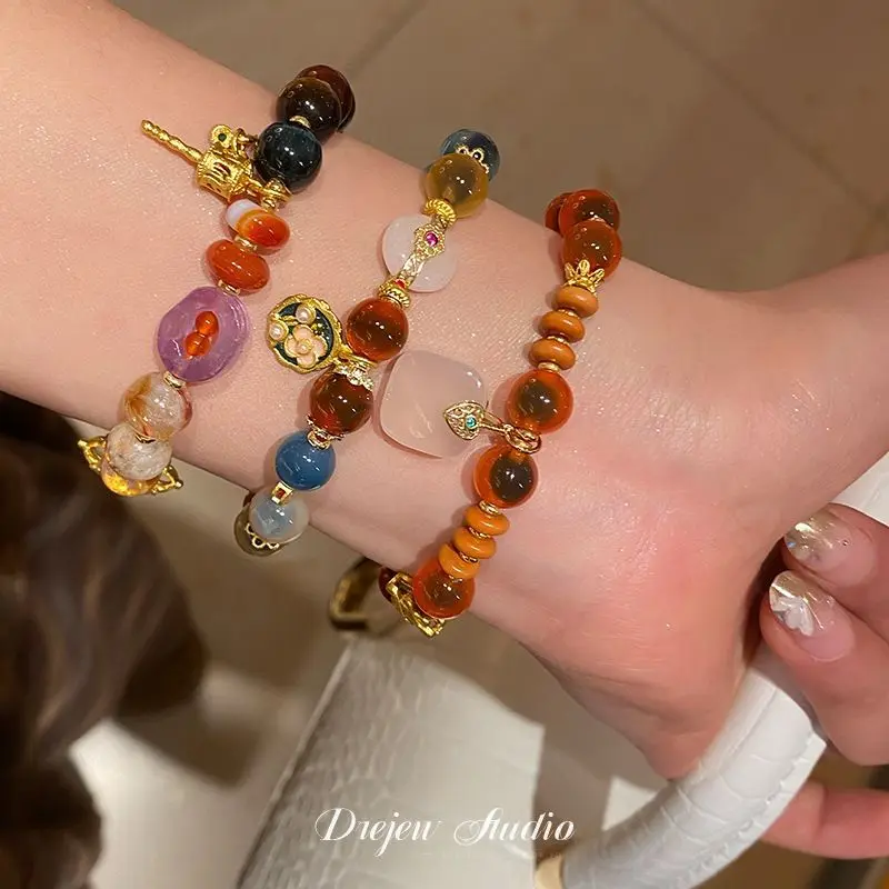 

Vintage Zircon Flower Sugar Heart Agate Pearl Bracelet Niche Personality Design Bracelet Bracelet Fashion Temperament HandString