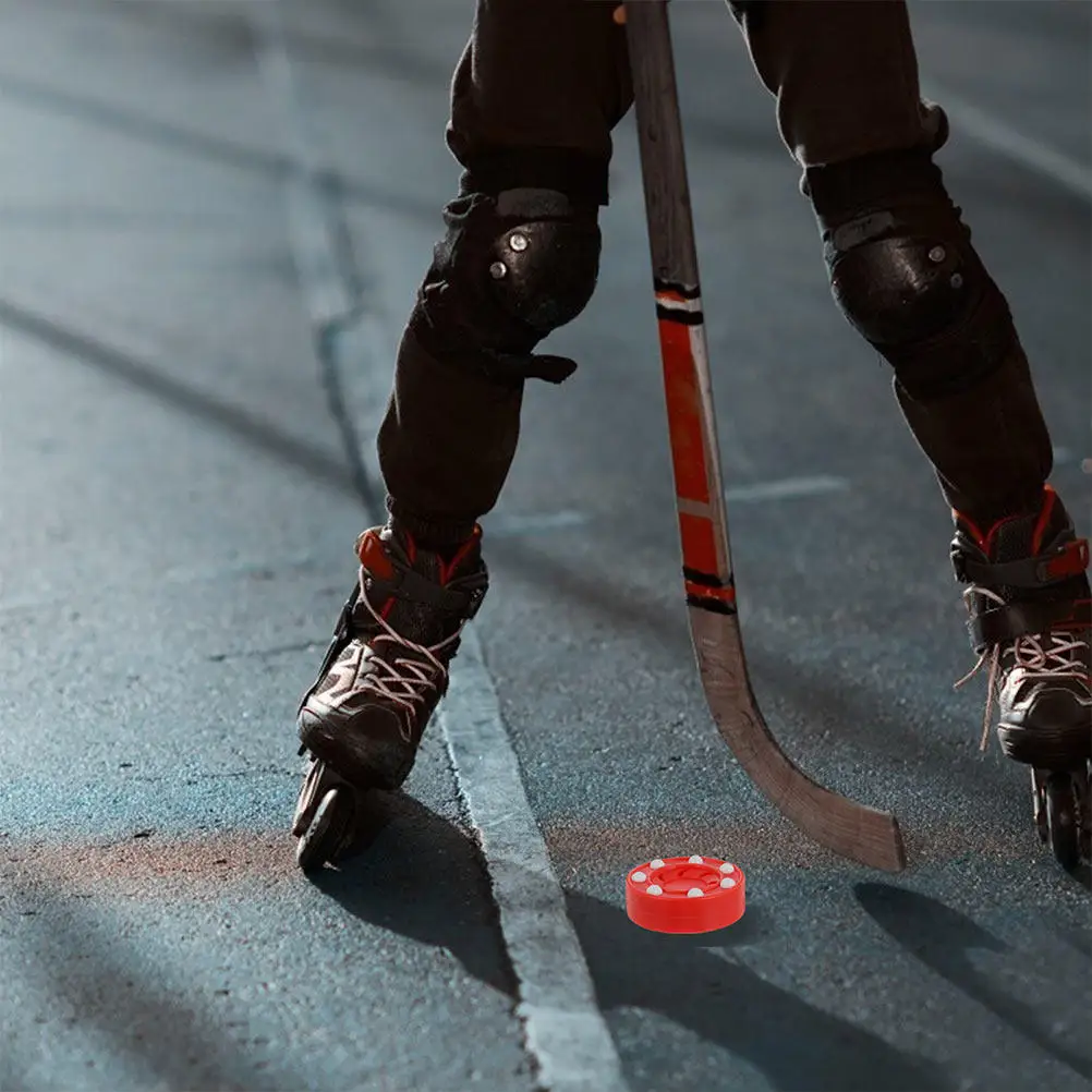 

2Pcs Roller Hockey Puck Professional Training Pucks Shockproof Core Lightweight for Game Practice Indoor Outdoor Skating