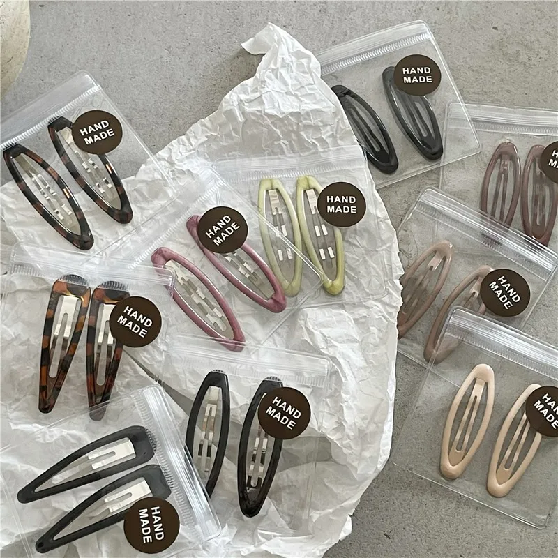 

Retro Leopard Print BB Hair Clips Cute Hollow out Elliptical Hair Accories for Fringes And Casual Sling