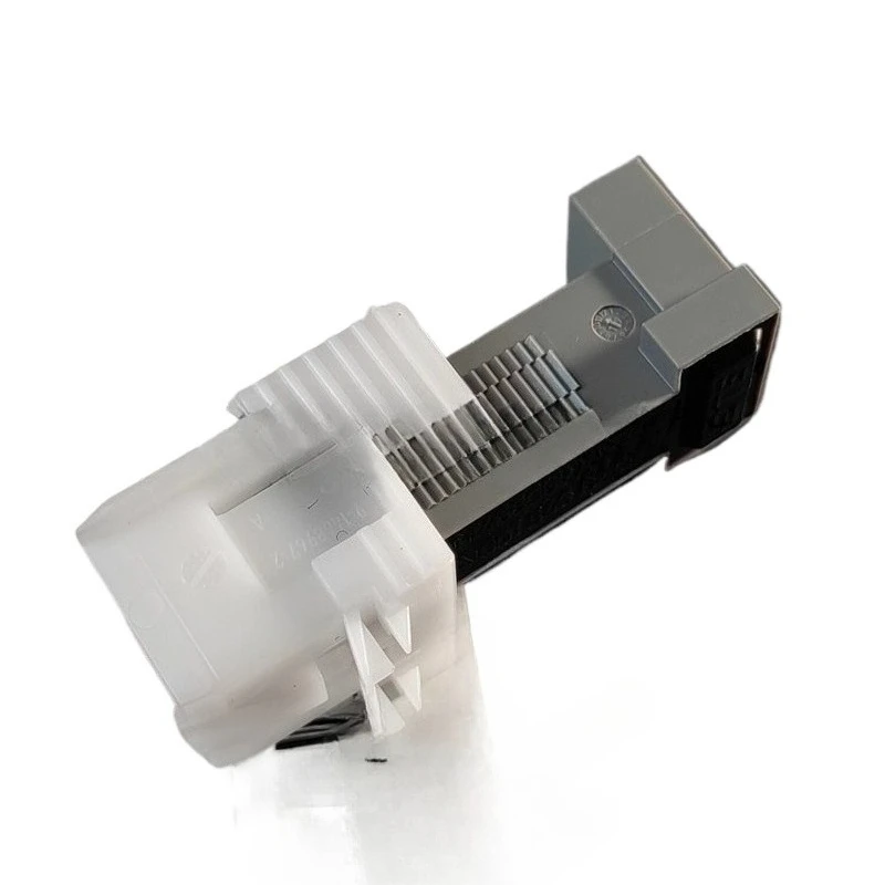 

Brake Light Switch For Benz C180 C200 E260 E300 S350 GLE GLS GLC B200
