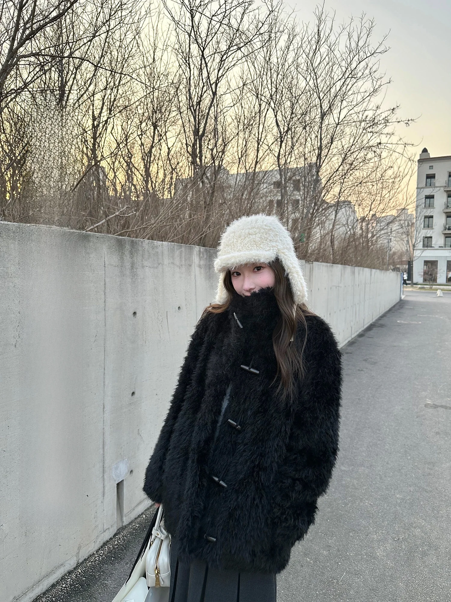 

Eco-Friendly Fur Women's Coat Winter Warm Stand Collar Long Sleeve Casual Style Black Horn Button Plush Outerwear