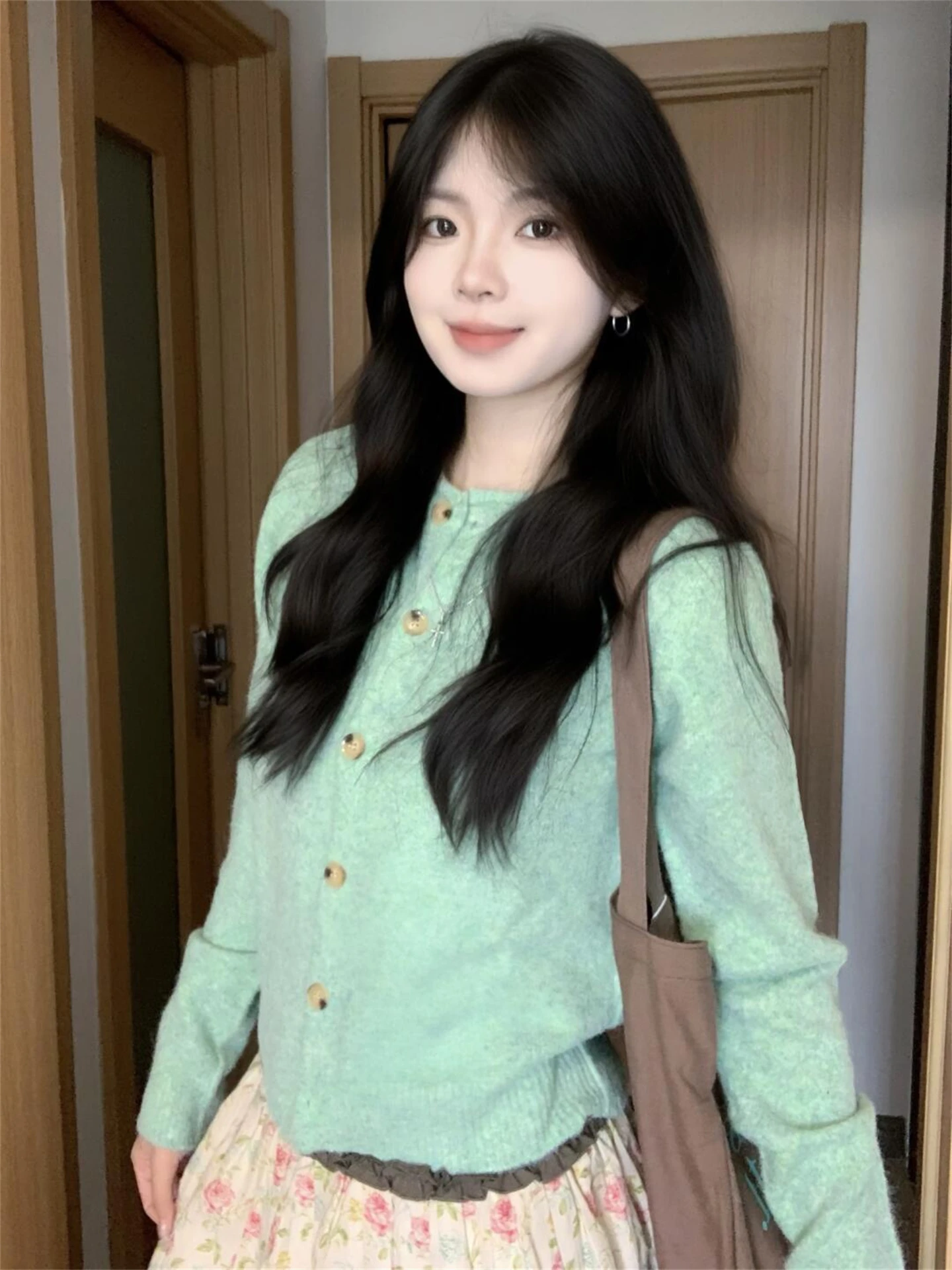 

Вязаный кардиган в корейском стиле: модный, универсальный, неподвластный времени свитер для женщин, трендовый зимний топ с длинным рукавом, круглым вырезом и открытым передом