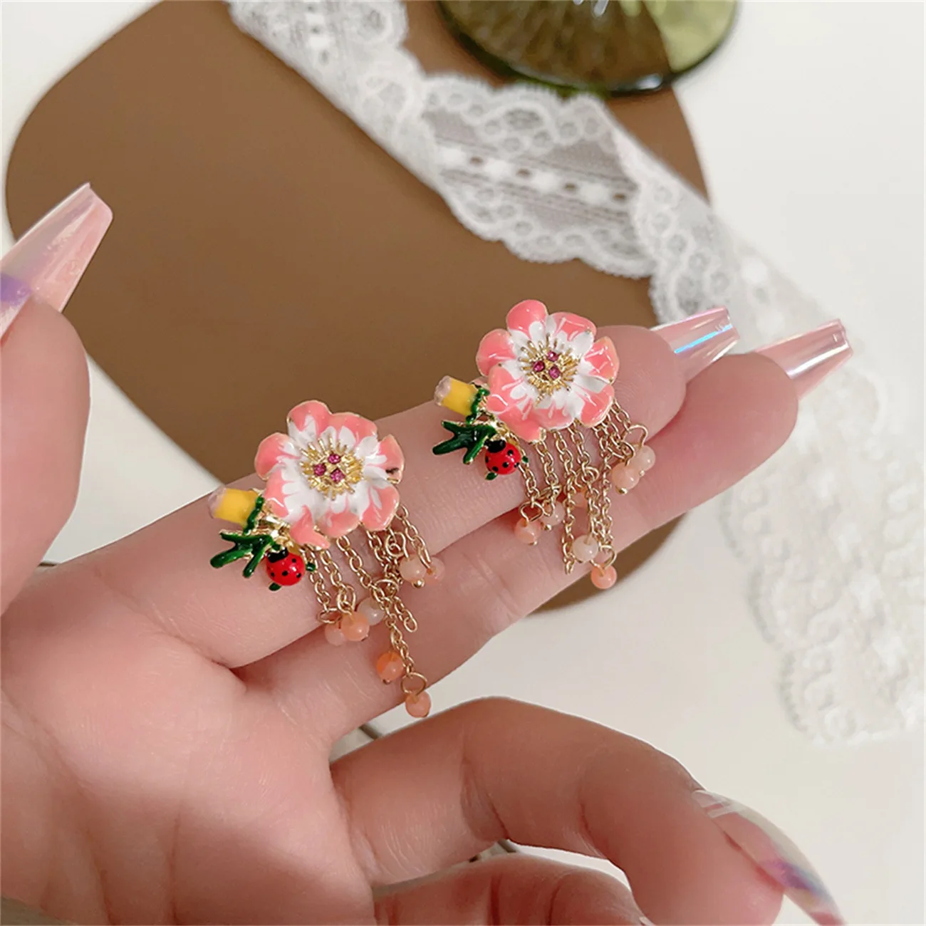 Koreanische Art süße bunte Blume Ohr stecker für Frauen Mädchen niedlichen Kristall Tier Marienkäfer Ohrringe Charme Party Schmuck Geschenke