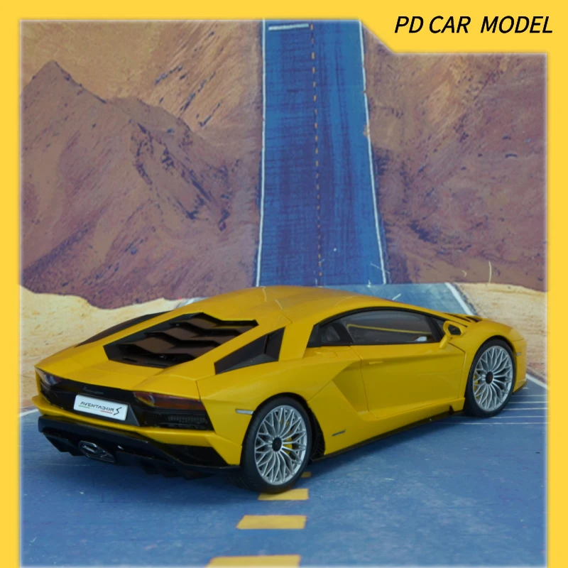AUTOART Collectible 1:18 FOR LAMBORGHINI AVENTADOR S YELLOW Gift for friends and family