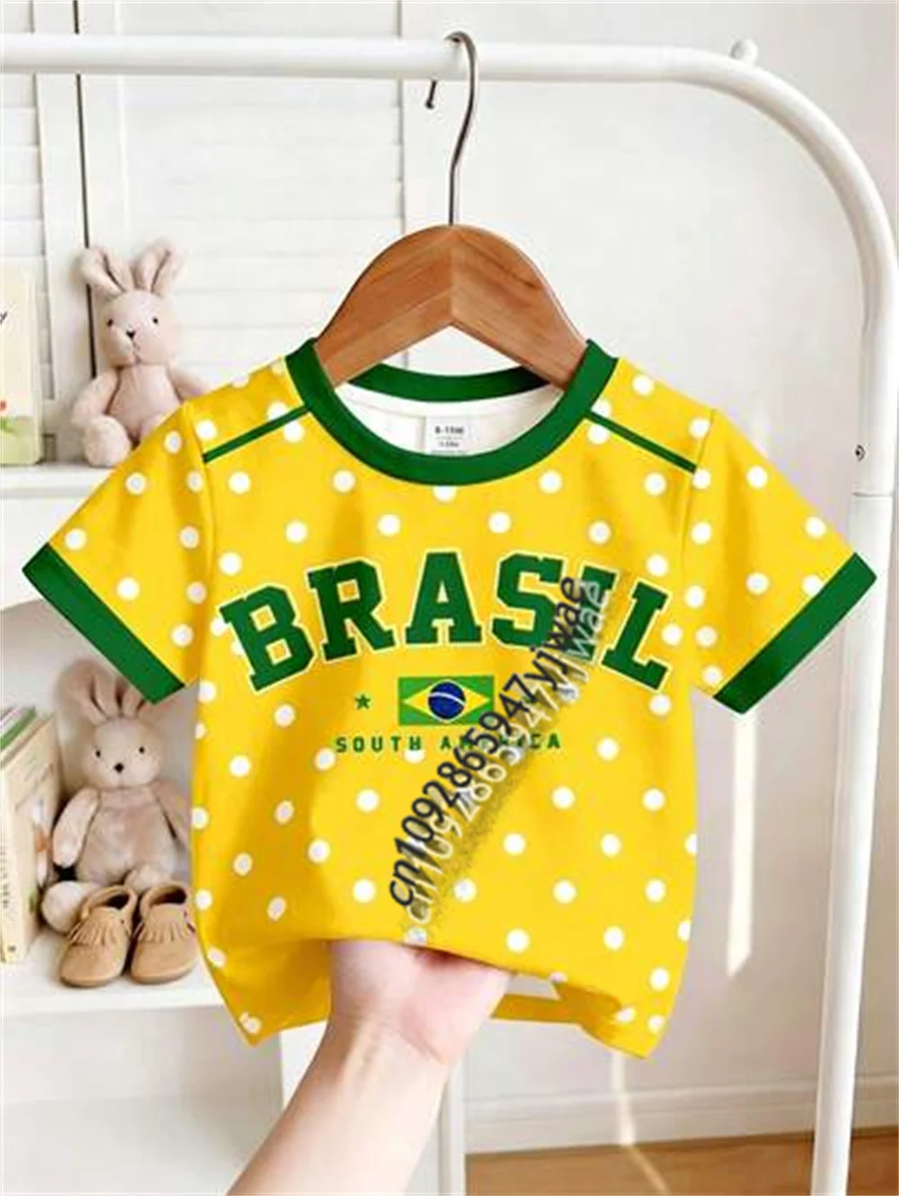 T-Shirt mit minimalistischer Brasilien-Flagge auf den Ärmeln, grün, feiner Streifen-Print, für Mädchen und Jungen, lässiges Alltagsoutfit, Sommerkleidung für Erwachsene und Kinder – Detail 6