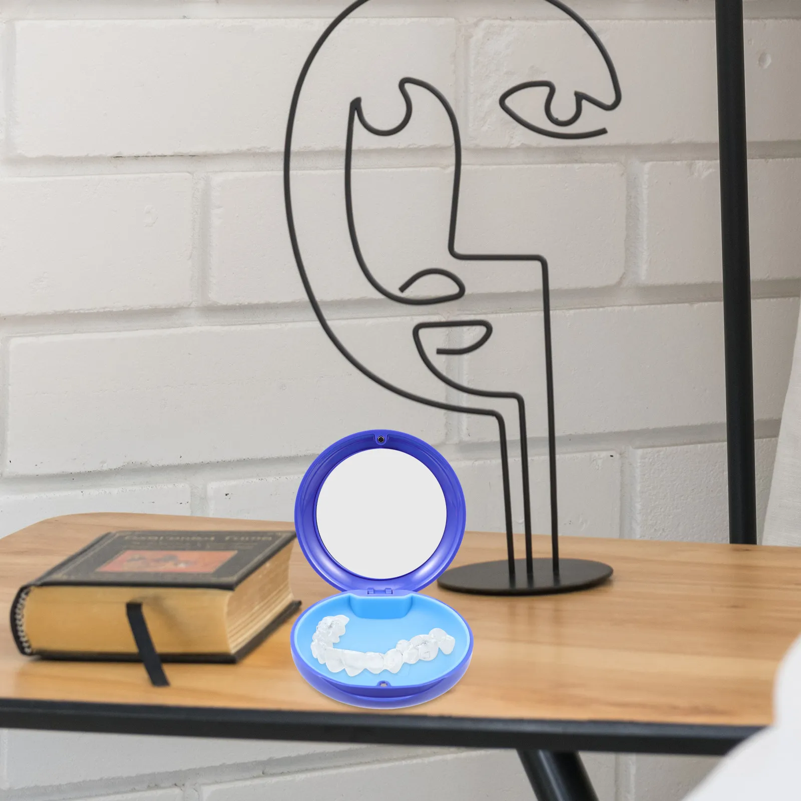 

Teeth Retainer Storage Box Clear Hard Plastic Dental Guard Case for Invisible Aligners Braces Night Guard Retainer Holder