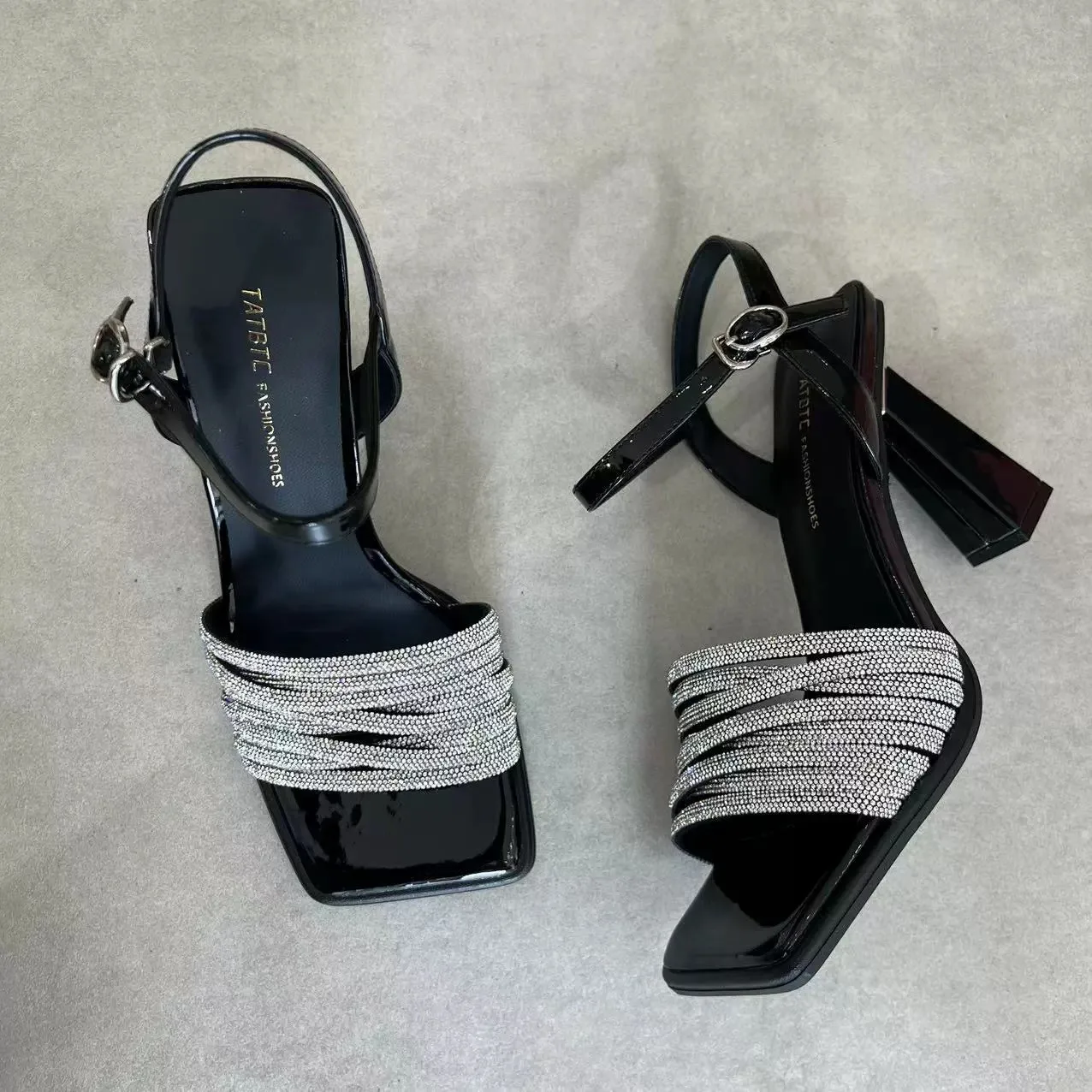 

Босоножки на квадратном каблуке с нескользящим ремешком, новые летние туфли на высоком каблуке с квадратным носком и открытым носком, со стразами, тонкий ремешок, противоскользящие, износостойкие