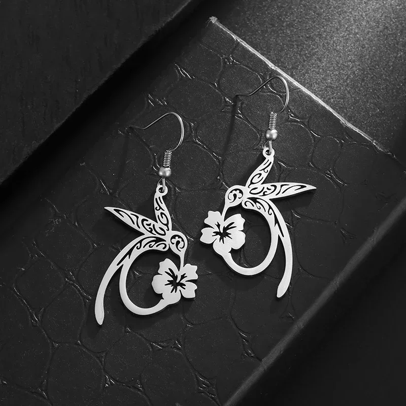 Exquisite Stainless Steel Hummingbird Garland Pendant Earrings Women's Fashion Elegant Romantic Jewelry Accessories