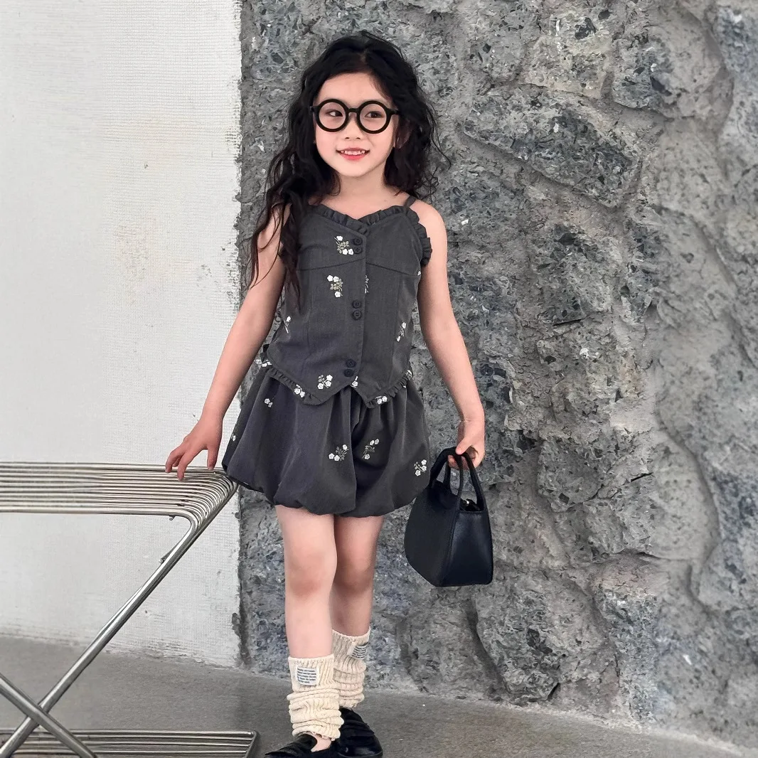 

Girls Suit 2025 Summer New Childrens Clothing Korean Style Girl Baby Palace Retro Suspender Suit Bubble Pants Skirt Two Sets