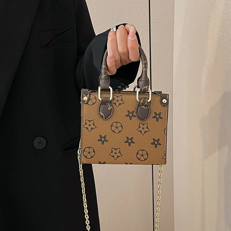 

​​Essential Polished Female Bag Handbag Petite Crossbody Bag Fundamental Finish For Complete Looks​​