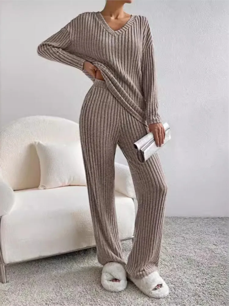 Autumn New Women\'s Fashion Casual Straight Leg Pants With Loose V-neck And Pit Stripe Knitted Long Sleeved Pants Two-piece Set