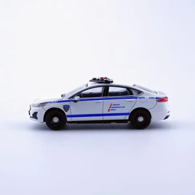 596 Model 1/64 Ford Mondeo/Fusion Police/Suburban Alloy Car Model