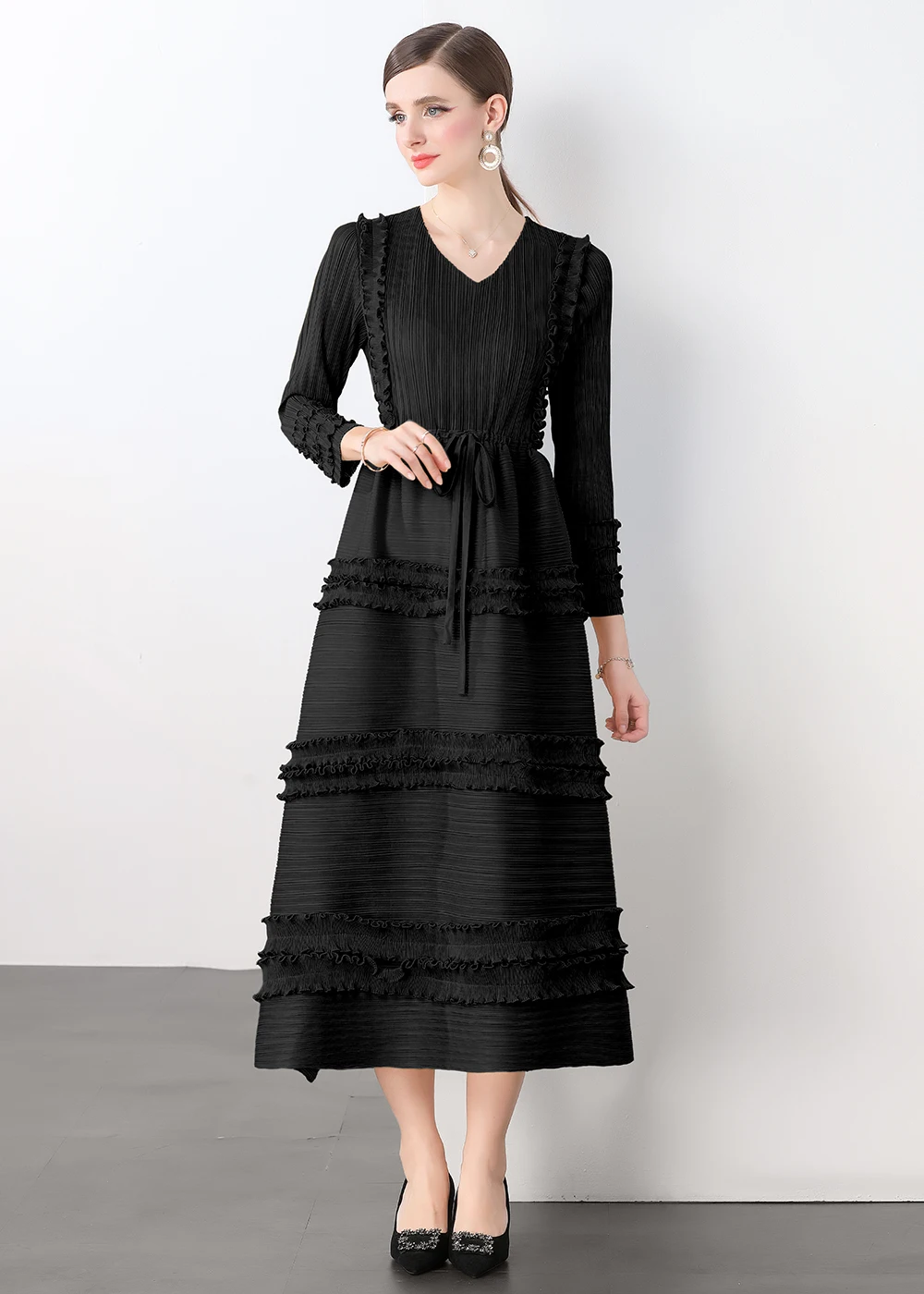 Robe anti-rides polyvalente française, ample et élégante, lanterne de tempérament, réduction de l'âge, Compression de la taille, vêtements plissés pour femmes, automne