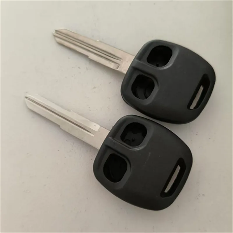 

2PCS For Mitsubishi Lancer Evo Key Shell 2 Buttons Uncut Left Right Blank Blade Replacement Keyless Entry Auto Car Cover Case