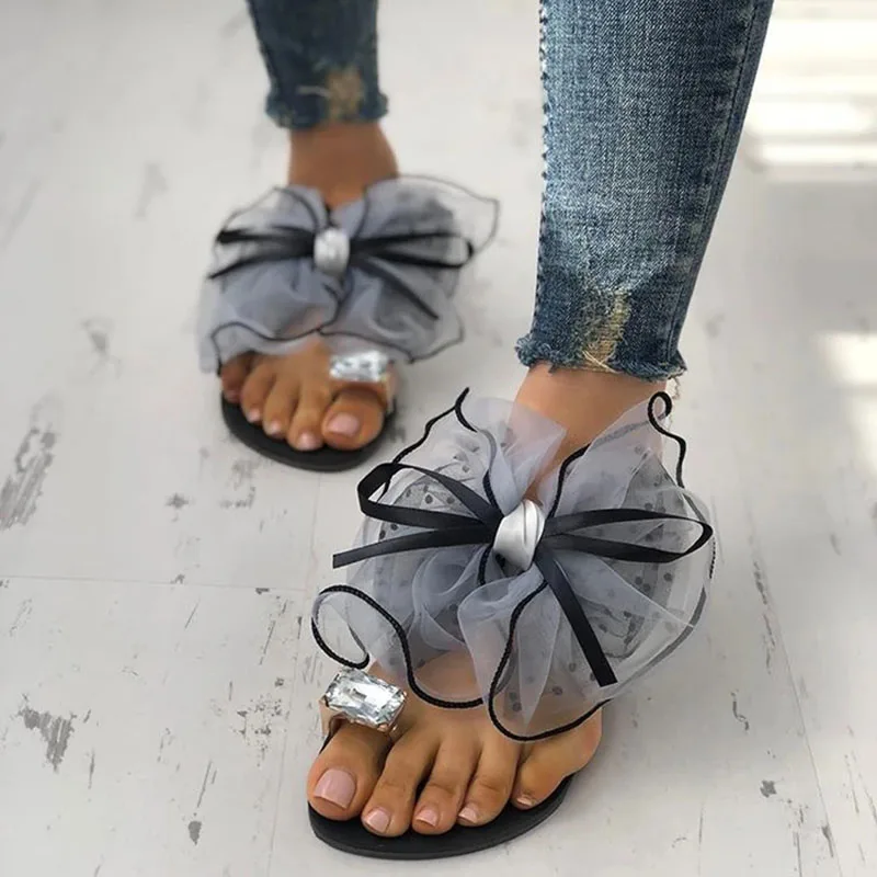 Pmwrun 2022 Fashion Flowers Slippers Women Larger Rhinestone Ring Toe Cute Polka Dot Bow-tie Flats Indoor Shoes Ladies