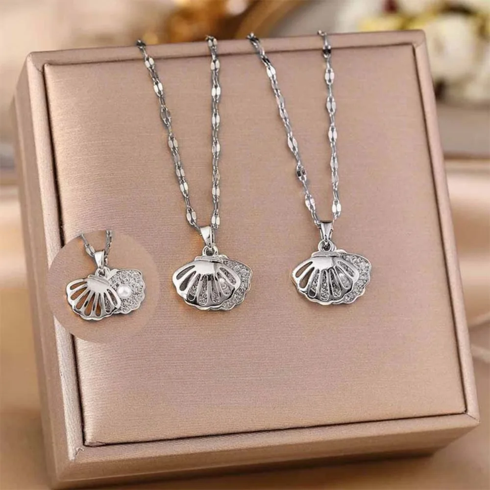 Trendy Romantic Stainless Steel Hollowed Openable Shell Imitation Pearl Pendant Necklace for Women Exquisite Party Jewelry Gifts