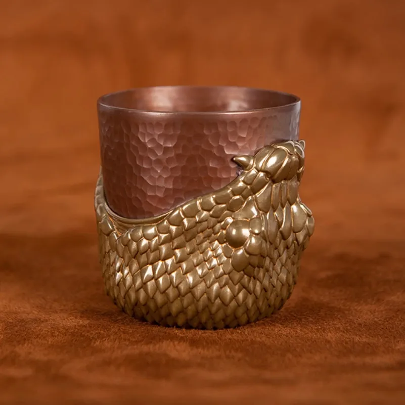 

Snake Swallowed Cup Retro Purple Copper Teacup Hand-Hammered Brass Creative Beer Coffee Cup Ornament 240ml