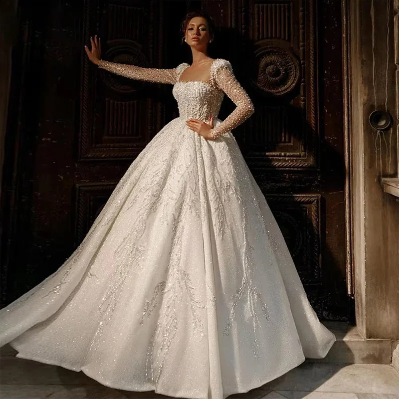 Abiti da sposa romantici personalizzati con colletto quadrato Perline ricamate Paillettes Abito da principessa Bal Abito da sposa a maniche lunghe Robe De Mariee
