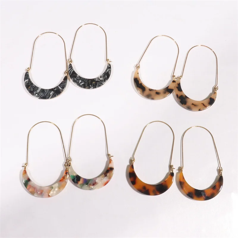 Bohemian New Fashion Alloy Crescent Leopard Pattern Acrylic Plate Earhook For Women Exaggerated Personality Party Earrings