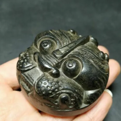 Chinese Red mountain culture collection meteorite carving Tiger head Pendant