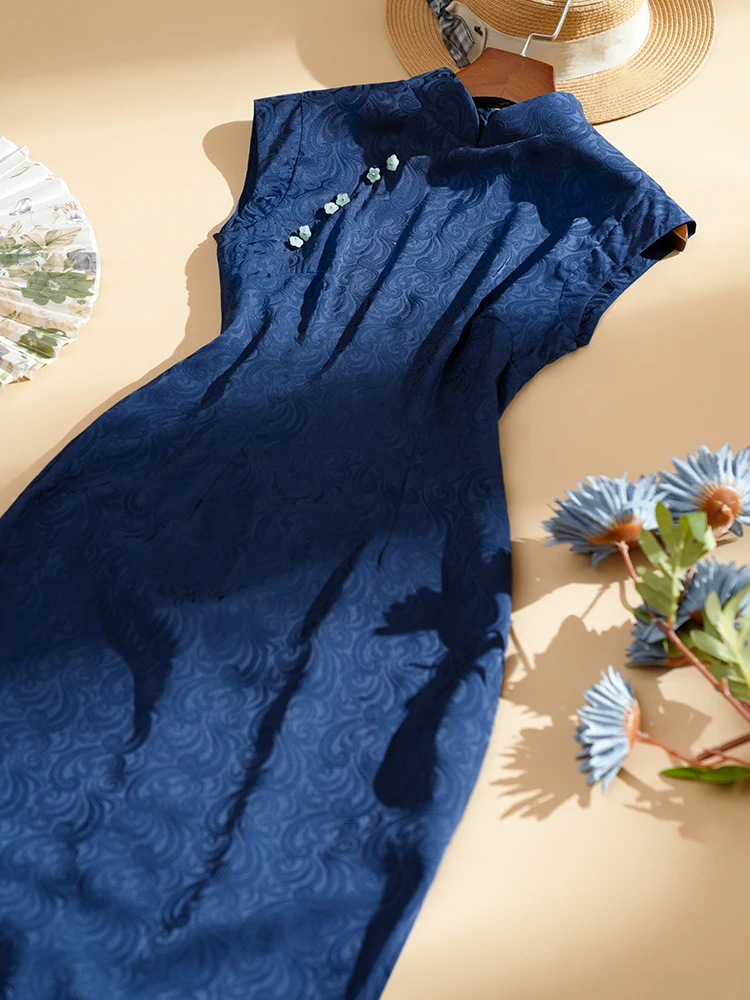 

Синее ципао Svel Qipao Young, обновленная версия, красивое, уникальное, в ретро-стиле, с низким разрезом, для повседневной носки, с цветочным узором, длинное ципао