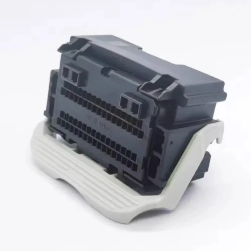 1438136-1 70 دبوس موصل سالب الإسكان، 0.64 مم و 1.5 مم محطة متوافقة، غلاف موصل كهربائي أصلي للأسلاك