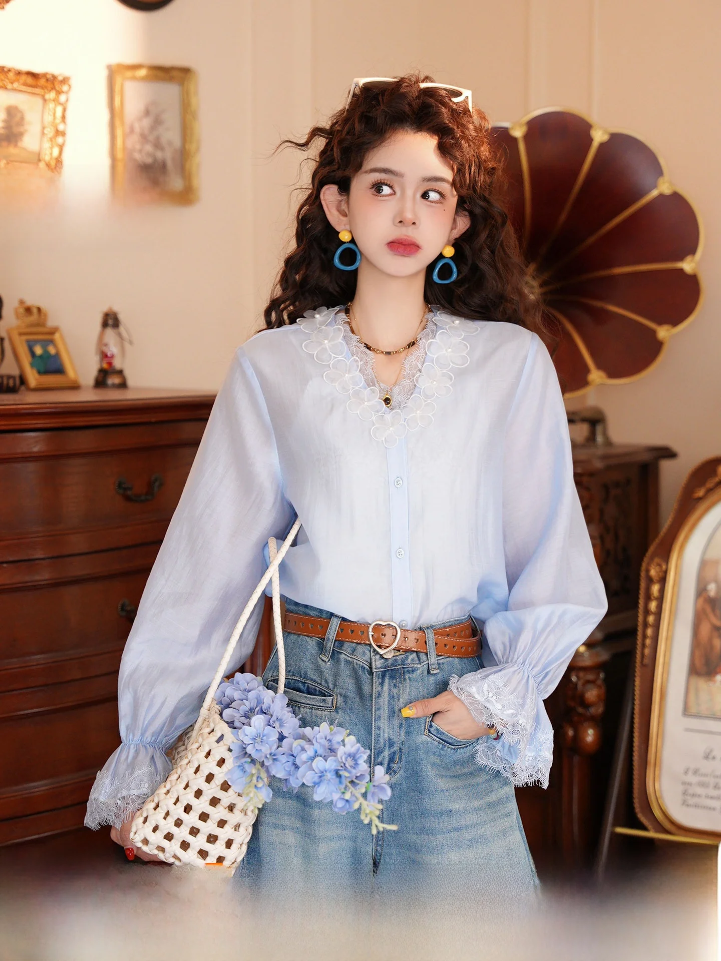 

Chen Jiajie Quiet Bay Casual Shirt Women's Spring Summer New Style Slim Long Sleeve Design Top Vintage Style Loose Fit Blouse