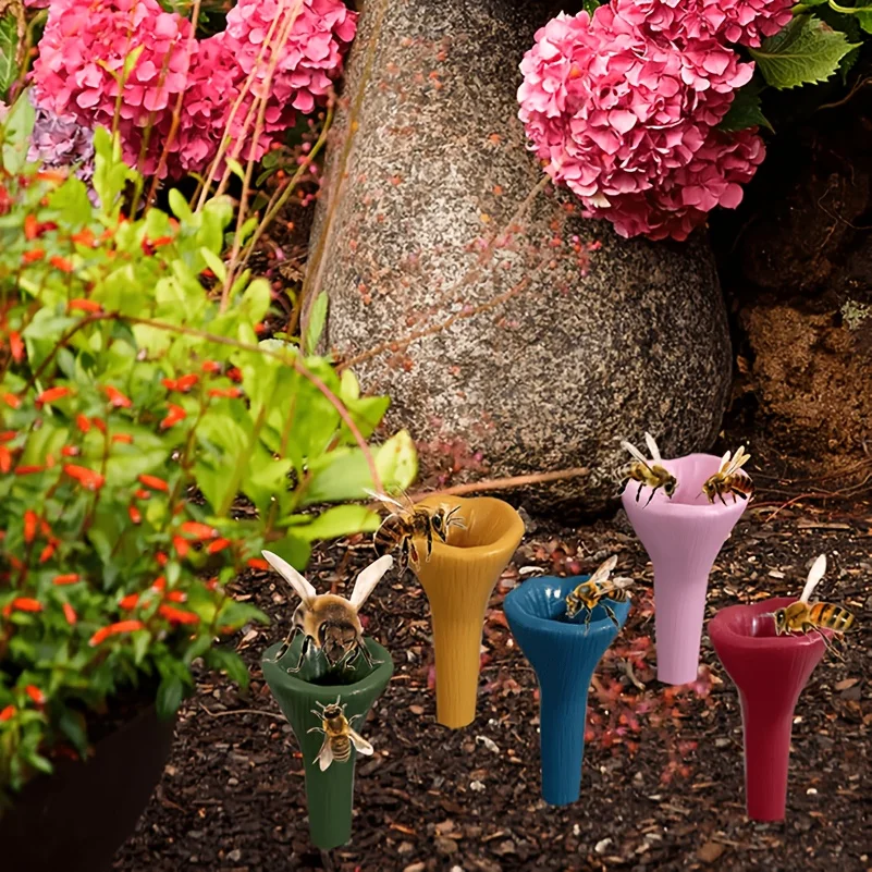 Flower Shape Bee Drinking Fountain Resin Bee Water Feeder Insect Drinking Cup with Nursery Cup Holder Beekeeping Garden Supply