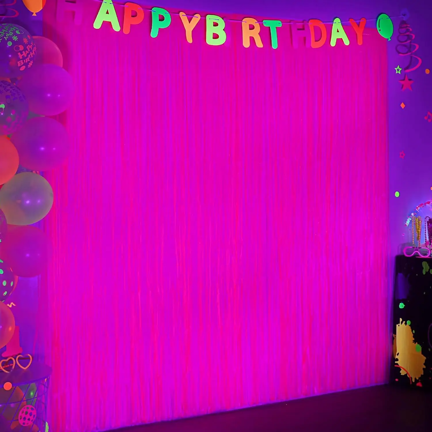Fluoreszierende Macaron-Gelb-Lametta-Folien-Fransenvorhänge, die im Dunkeln leuchten, Neon-Party-Dekoration, Fotokabinen-Requisite, Hintergrund, Streamer