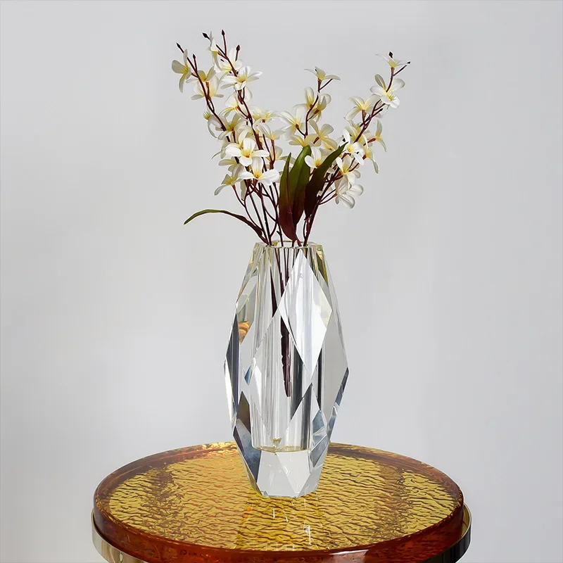 Manufacturers supply modern simple crystal K9 transparent vase triangular rhombus vase decoration home living room ornament