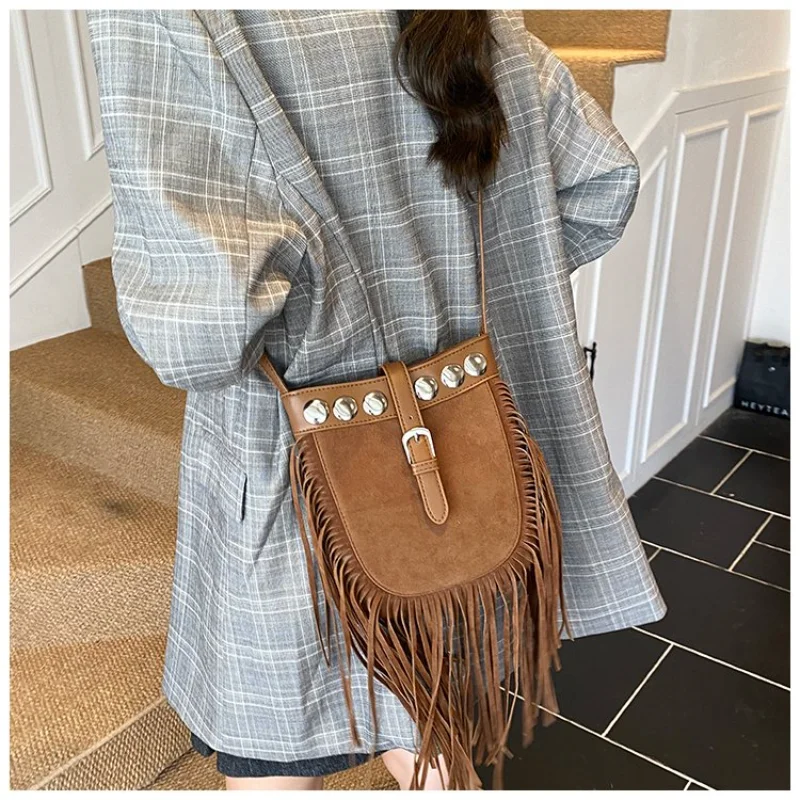 

Women's Versatile Suede Fringe Crossbody Bag Casual Work Daily Travel Shoulder Purse Casual Daily Office Work Travel Purse