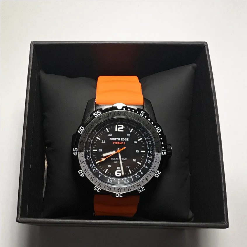 2026-new-outdoor-sports-waterproof-solar-rechargeable-light-kinetic-energy-luminous-swimming-men's-watch-with-speed-measurement