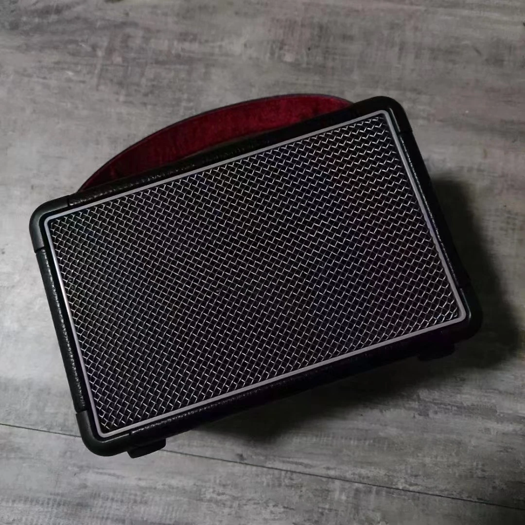 EMBERTON High Fidelity draadloze buitenluidspreker met RGB mobiele telefoons op batterijen Handig Kilburn II-geluidssysteem